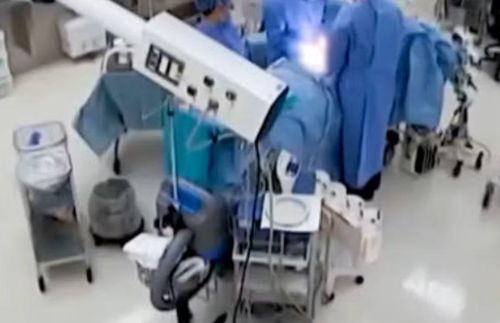 Sau động đất, bệnh viện phải ngừng tiếp nhận bệnh nhân mới trong hơn 1 tuần. Cơ sở này nối lại hoạt động bình thường từ ngày 5/8, sau khi chất lượng nước giếng dùng cho nhu cầu khẩn cấp được xác định an toàn.