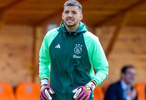  Sau khi bán James Trafford, Manchester City chiêu mộ Gero Rulli từ Marseille làm thủ môn dự bị. Hợp đồng của thủ thành người Argentina có thời hạn đến năm 2028, kèm điều khoản gia hạn thêm một mùa. 