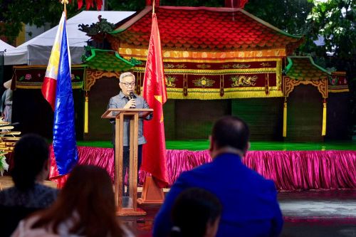 Chủ tịch Ủy ban Quốc gia về Văn hóa và Nghệ thuật Philippines Eric B. Zerrudo phát biểu chào mừng