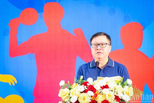 Đồng chí Lê Quốc Minh, Ủy viên Trung ương Đảng, Tổng Biên tập Báo Nhân Dân, Phó Trưởng Ban Tuyên giáo Trung ương, Chủ tịch Hội Nhà báo Việt Nam, Trưởng Ban Chỉ đạo giải, phát biểu khai mạc.