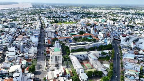 Long Xuyên được quy hoạch phát triển theo mô hình đa trung tâm mở, hướng tới đô thị xanh, thông minh và thích ứng với biến đổi khí hậu. Ảnh: Thanh Sang - TTXVN