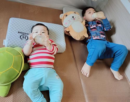 Hai con của chị Nguyễn Viết Hiền 