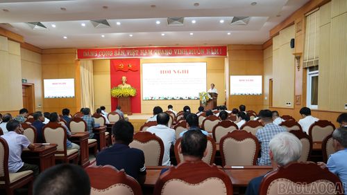 Quang cảnh hội nghị.