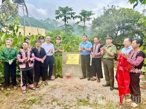 Công trình "Nguồn nước vì bình yên bản làng" được Công an xã Pà Cò đưa vào sử dụng từ tháng 6/2026.