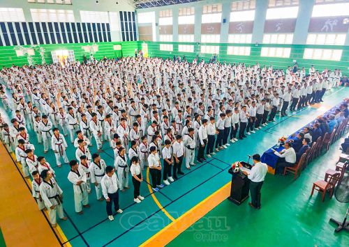  590 võ sinh đến từ các câu lạc bộ Taekwondo trên địa bàn tỉnh tham dự kỳ thi thăng đẳng.
