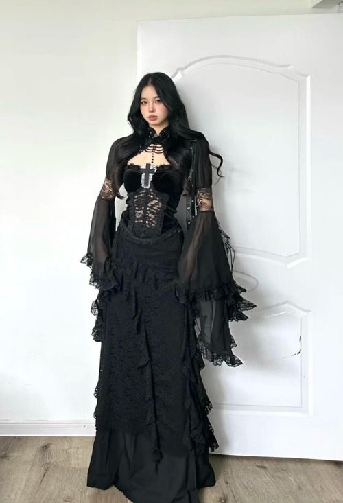  Phong cách goth đang được Gen Alpha Trung Quốc tiếp nhận và biến đổi theo cách riêng. Ảnh minh họa: Red Note. 