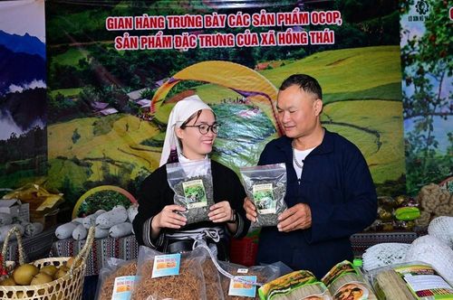 Hiện xã Hồng Thái có 17 sản phẩm OCOP, trong đó có sản phẩm đạt tiêu chuẩn 5 sao
