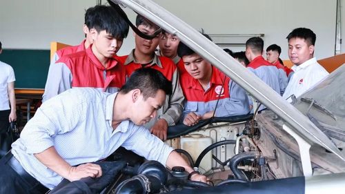 Sinh viên Đắk Lắk cần được tham gia nhiều hơn tại các phân xưởng thực hành để nâng cao tay nghề, tiếp cận nhanh với thị trường sau khi tốt nghiệp. (Ảnh: TT)