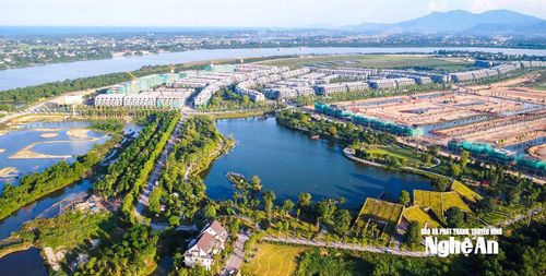 Sông Lam đoạn qua phường Trường Vinh. Ảnh: Thành Cường