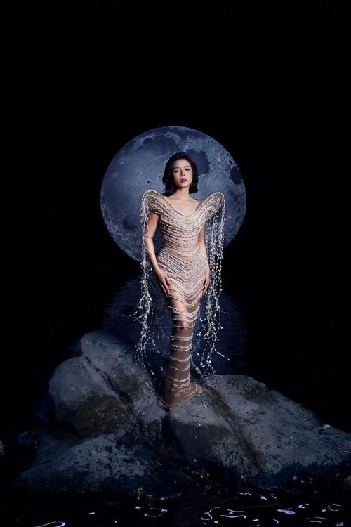 Lâm Bảo Châu lui về sau, không tham gia đóng MV cho Lệ Quyên (Ảnh: FBNV).