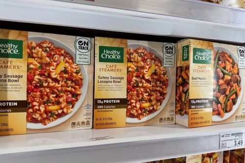 Có thể thấy rõ dòng chữ "Thân thiện với người dùng GLP-1" trên các bao bì sản phẩm Healthy Choice