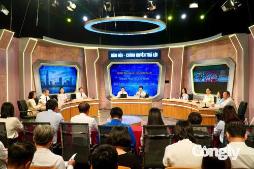 Chương trình “Dân hỏi - Chính quyền trả lời” tháng 8/2026 với chủ đề “TP.HCM - Sẵn sàng cho năm học 2026-2027”.