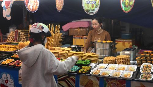 Gian hàng ẩm thực tại Lễ hội Cầu ngư các vạn chài phường Phan Thiết 2026