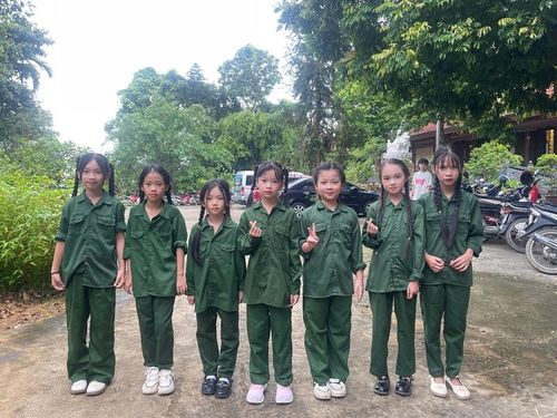 Những mầm xanh của đất nước, được trưởng dưỡng trong tình yêu thương, luôn mang trong mình dòng máu và nghị lực Việt Nam