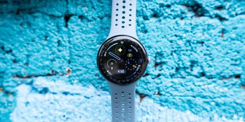 Pixel Watch 5 với thiết kế lấy cảm hứng từ Fitbit Air. (Ảnh: 9to5)
