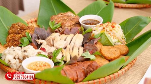 Mâm các món ăn từ vịt Vân Đình được giới thiệu trong chương trình livestream “Tinh hoa ẩm thực quê hương - Đặc sản Vịt Vân Đình”. Ảnh chụp màn hình.
