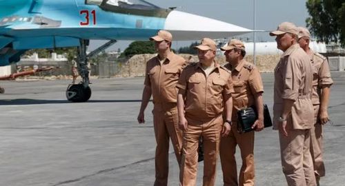 Omar al-Hasri, lãnh đạo Cơ quan Hàng không Dân dụng Syria, cho biết Syria cũng đang tiếp quản sân bay quốc tế Latakia, nằm gần Hmeymim.