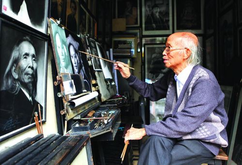 Họa sĩ truyền thần.