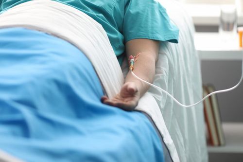  Ung thư đại trực tràng có tiên lượng khả quan nếu được phát hiện ở giai đoạn sớm và điều trị kịp thời, giúp nâng cao đáng kể cơ hội chữa khỏi. Ảnh: Shutterstock.