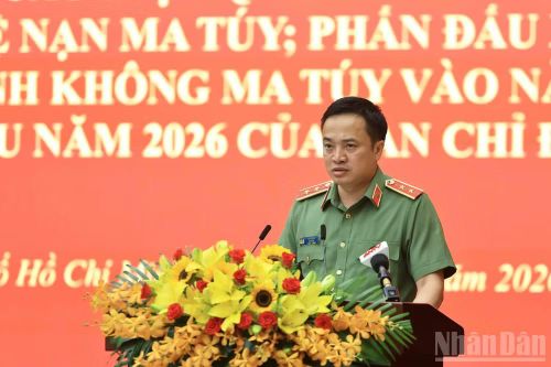 Trung tướng Mai Hoàng, Giám đốc Công an Thành phố Hồ Chí Minh phát biểu tại hội nghị. (Ảnh: TRỌNG ANH)