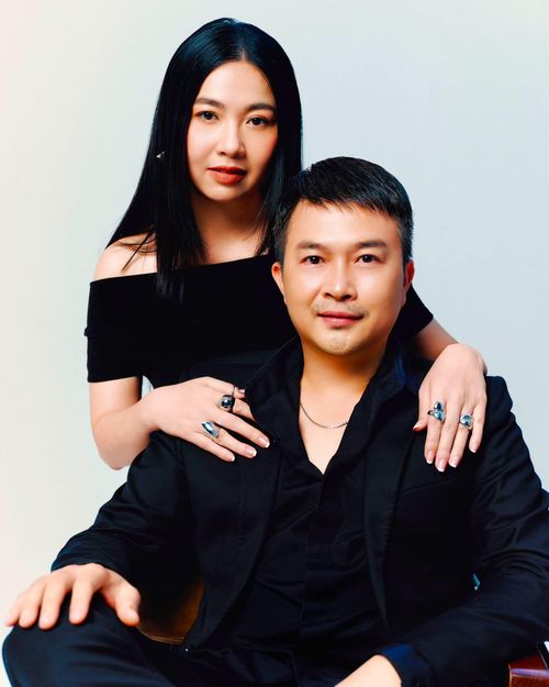Vợ chồng diễn viên Lê Khánh mừng 24 năm bên nhau.