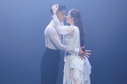 Khánh Thi và Phan Hiển trong MV của Lệ Quyên