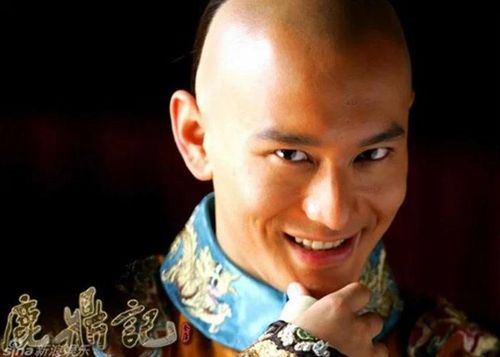 Vi Tiểu Bảo không cần trở thành thiên hạ đệ nhất, cũng không phải trải qua quá trình luyện võ để đạt đến cảnh giới tối cao.