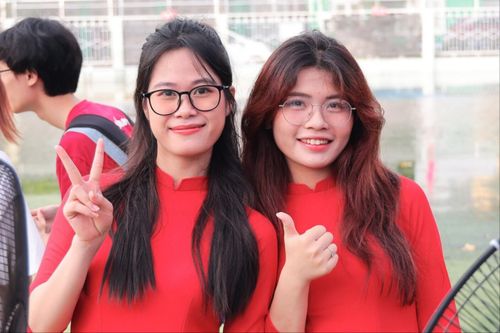 Sinh viên Trường Đại học Hà Nội. Ảnh: Xuân Quý