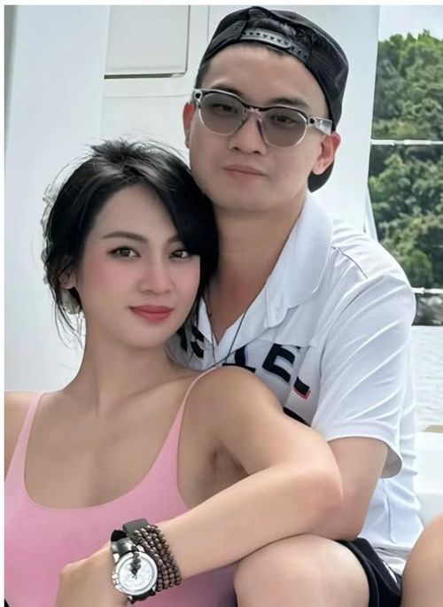 Vũ Thúy Quỳnh và Đức Phạm công khai yêu từ tháng 11/2025.
