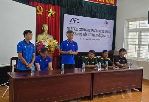 Các giảng viên Nhật Bản đánh giá cao tinh thần học tập nghiêm túc và nỗ lực của các học viên