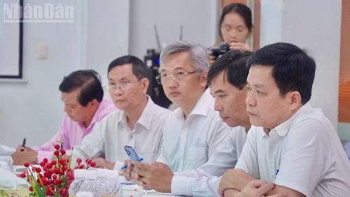 Đại biểu dự buổi làm việc. (Ảnh: KHANG ANH)