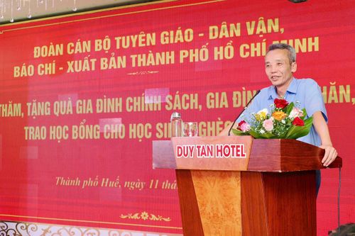  Trưởng Ban Tuyên giáo và Dân vận Thành ủy Huế Hoàng Khánh Hùng phát biểu tại chương trình. Ảnh: HOÀNG HÙNG 