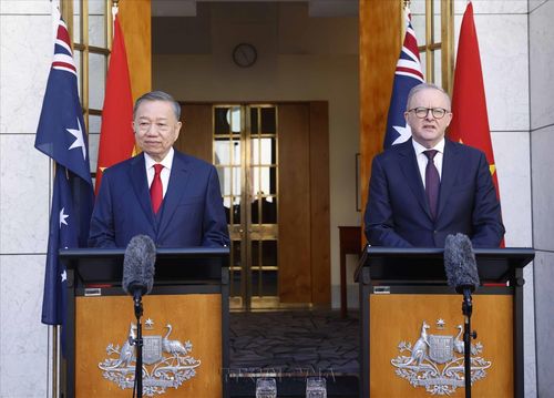 Tổng Bí thư, Chủ tịch nước Tô Lâm và Thủ tướng Australia Anthony Albanese gặp gỡ báo chí. Ảnh: TTXVN