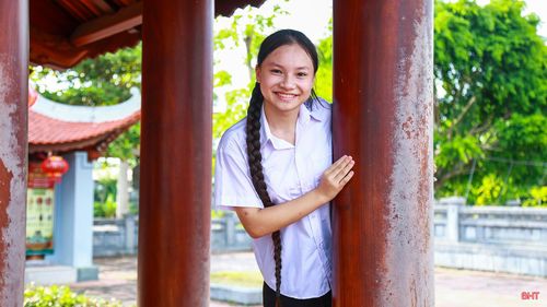 Nhờ những lần tìm hiểu và trải nghiệm như vậy, tôi có thêm cơ hội nhìn quê hương từ nhiều góc độ khác nhau. Tôi nhận ra Hà Tĩnh không chỉ có những câu chuyện giàu truyền thống mà còn có nhiều nét đẹp gần gũi để kể lại cho mọi người.