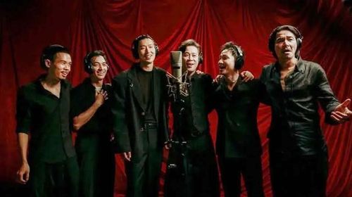 Tuấn Trần cùng dàn diễn viên góp giọng trong Tráng sĩ ca. Ảnh: ĐPCC.