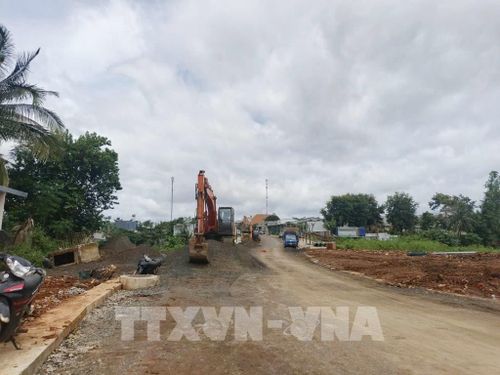 Dự án đường Hùng Vương, (phường Tân Lập) được giải phóng mặt bằng sau nhiều năm vướng mắc. Ảnh: Tuấn Anh – TTXVN