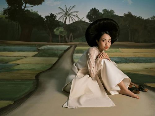 Nhiều năm qua, Phương Mỹ Chi vẫn là một nữ ca sĩ "chưa lớn" trong lòng khán giả.