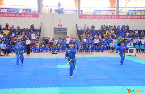 Thi đấu quyền thuật tại Giải trẻ và vô địch các câu lạc bộ Vovinam thành phố Đà Nẵng năm 2026. Ảnh: NGUYÊN KHANG