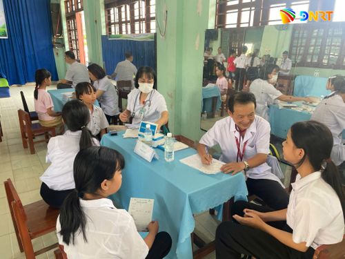 Sở Y tế triển khai khám sức khỏe sàng lọc cho người dân vùng miền núi xã Trà Leng. Ảnh: SYT