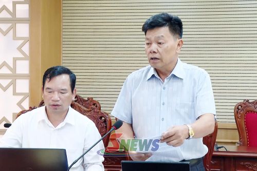 Lãnh đạo Sở Y tế phát biểu tại cuộc làm việc.