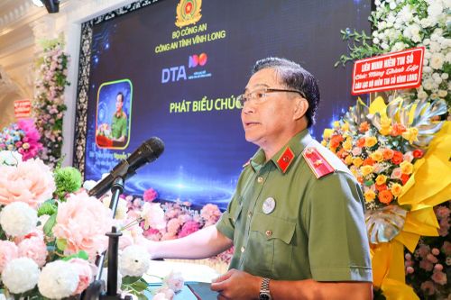 Thiếu tướng Nguyễn Thanh Hải, Giám đốc Công an tỉnh Vĩnh Long phát biểu tại buổi lễ.