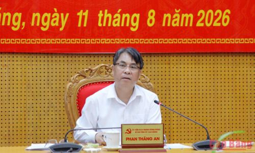 Đồng chí Phan Thăng An, Bí thư Tỉnh ủy, Chủ tịch HĐND tỉnh kết luận hội nghị.