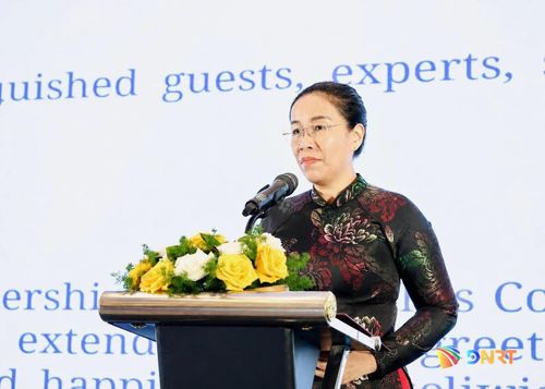 Phó Chủ tịch UBND thành phố Nguyễn Thị Anh Thi phát biểu chỉ đạo hội thảo. Ảnh: Ngọc Hà