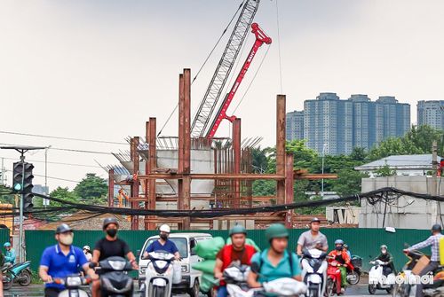 Mục tiêu được đặt ra là hoàn thành toàn bộ công trình trước ngày 31-12-2026. Ảnh: Duy Khánh