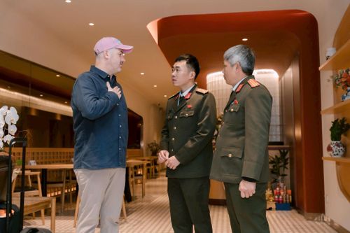 Công tác quản lý lưu trú cho người nước ngoài diễn ra thường xuyên để bảo đảm an ninh, an toàn du lịch. Ảnh: CAP