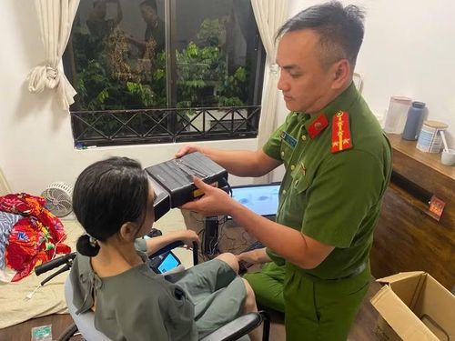 Thái độ chu đáo, thao tác chuyên nghiệp...