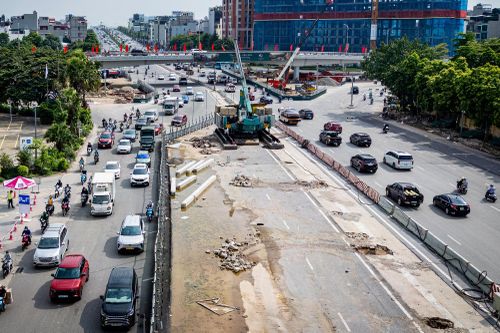  Hệ thống hạ tầng kỹ thuật, cây xanh, đèn tín hiệu, sơn kẻ đường và tổ chức giao thông cũng được hoàn thiện đồng bộ, góp phần bảo đảm an toàn và mỹ quan đô thị. 