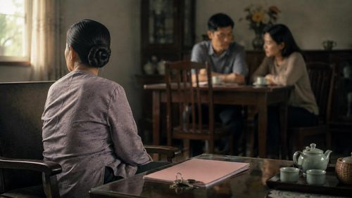 Người cao tuổi cũng nên giữ cho mình một nơi ở ổn định, khoản tài chính đủ chi trả sinh hoạt, chữa bệnh và quyền quyết định những vấn đề liên quan đến cuộc sống của mình. Ảnh minh hoạ