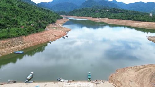  Theo ông Võ Đại Thắng - Chủ tịch UBND xã Lộc An, dự án﻿ bãi đỗ xe, đường đi bộ và bến thuyền sang Thiền viện Trúc Lâm Bạch Mã được đầu tư từ năm 2010 bằng nguồn vốn ngân sách nhà nước. Công trình hoàn thành, đưa vào sử dụng và được giao cho địa phương quản lý nhằm phục vụ hoạt động du lịch tại khu vực hồ Truồi. 