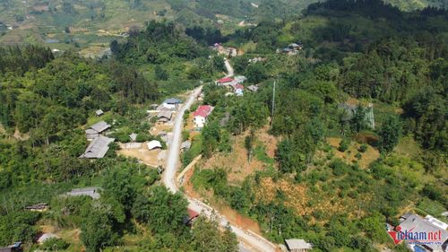 Tiếp tục quan tâm đầu tư về cơ sở hạ tầng, trong đó có hệ thống giao thông nông thôn. Ảnh: Trọng Bảo